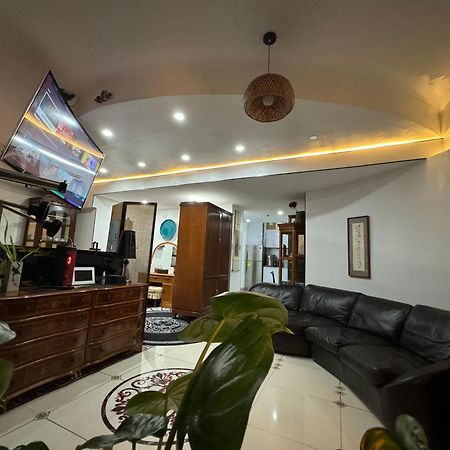 Appartamento Sunset House Roxas Bay Manila Esterno foto