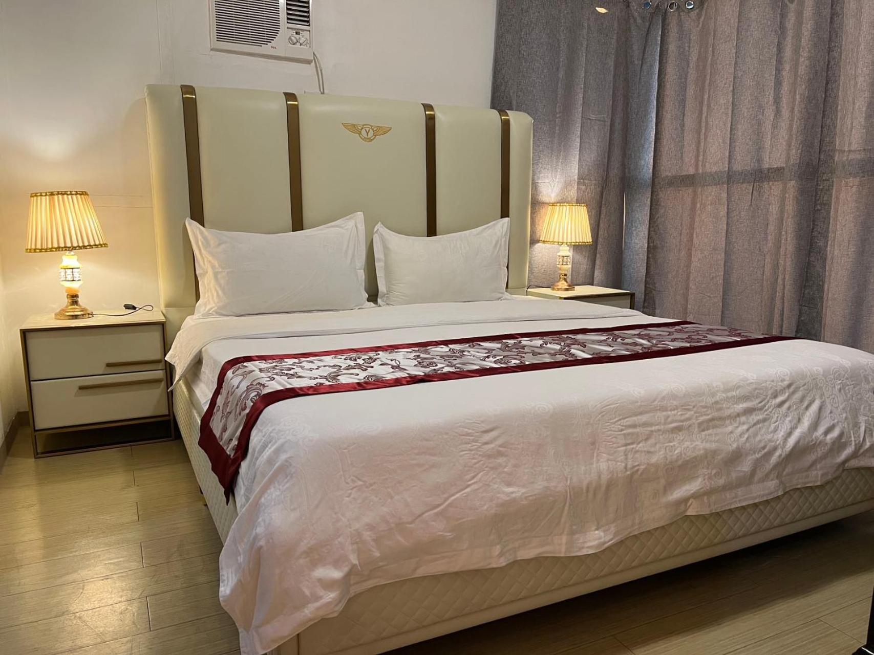 Appartamento Sunset House Roxas Bay Manila Esterno foto