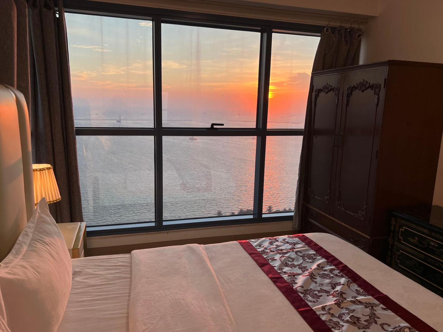 Appartamento Sunset House Roxas Bay Manila Esterno foto