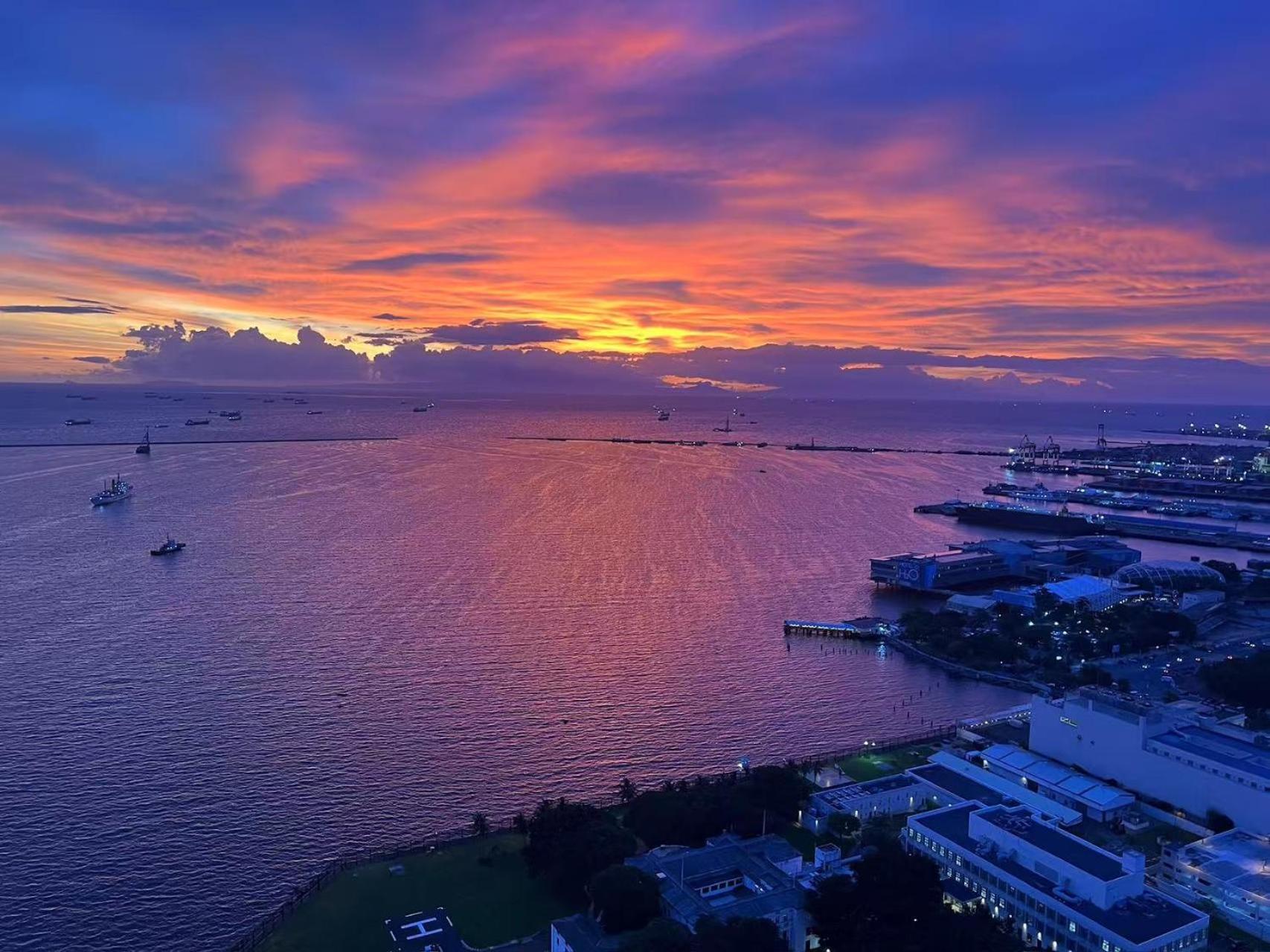 Appartamento Sunset House Roxas Bay Manila Esterno foto